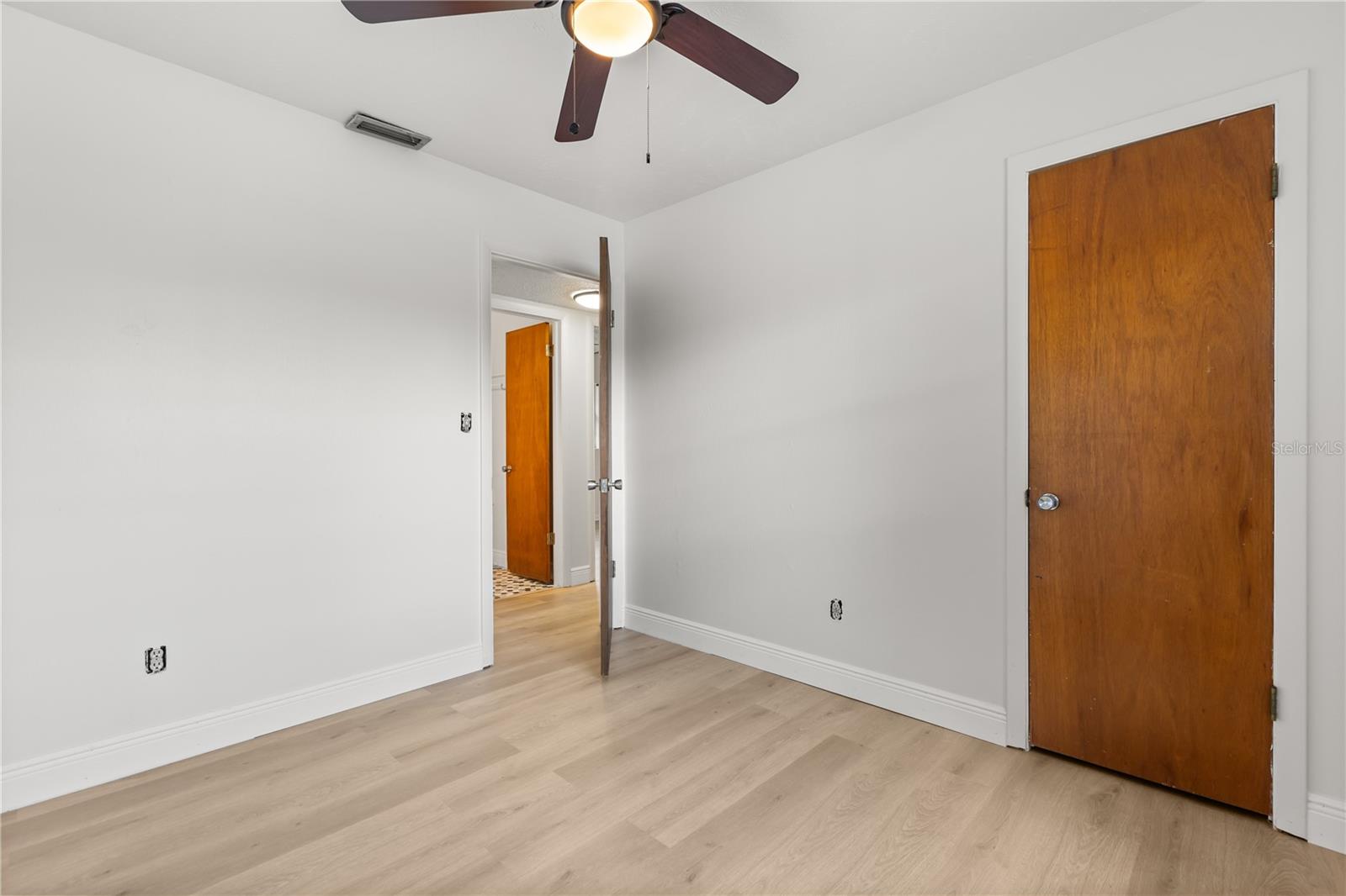 Image 18 of 27 For 3642 Periwinkle Drive