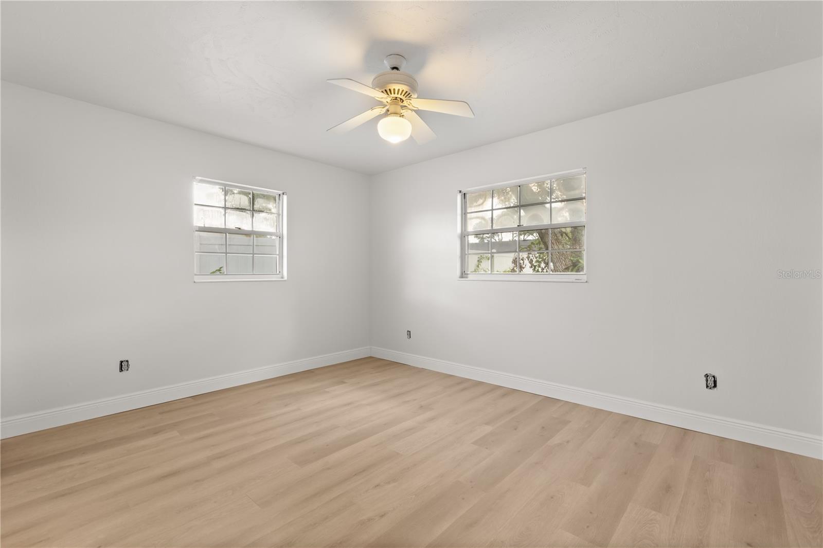 Image 19 of 27 For 3642 Periwinkle Drive