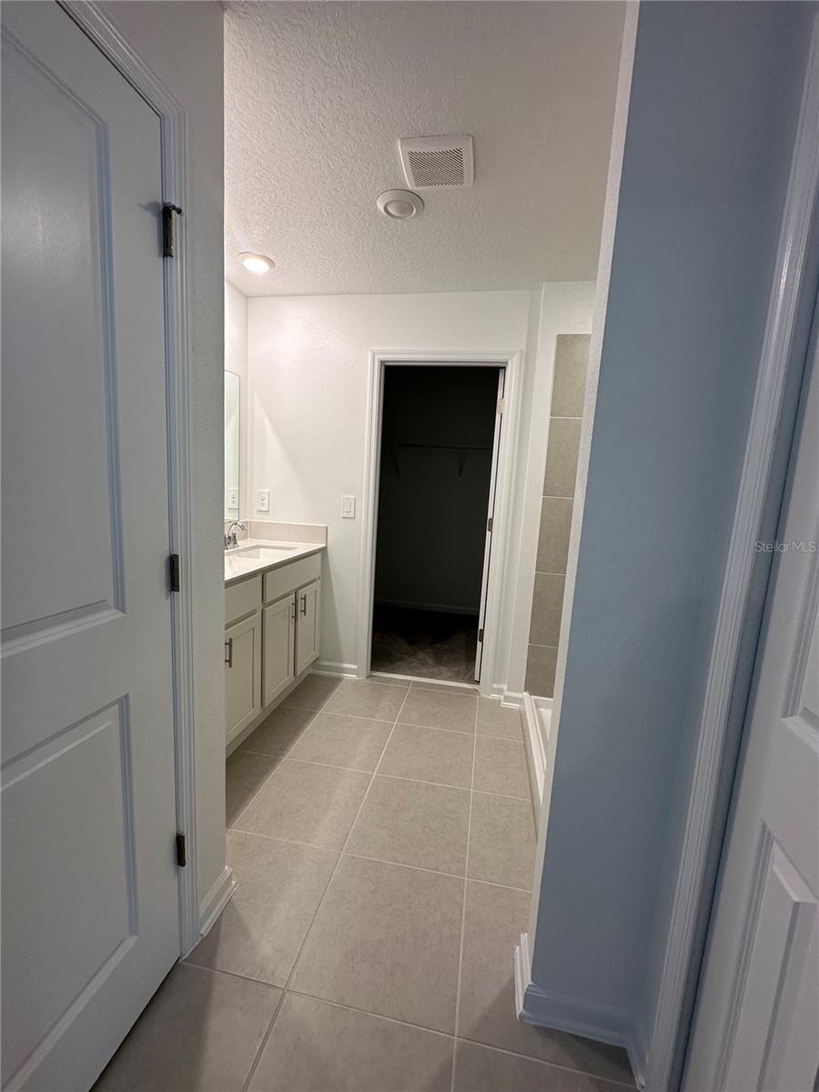 Image 13 of 29 For 5695 Ficus Aurea St