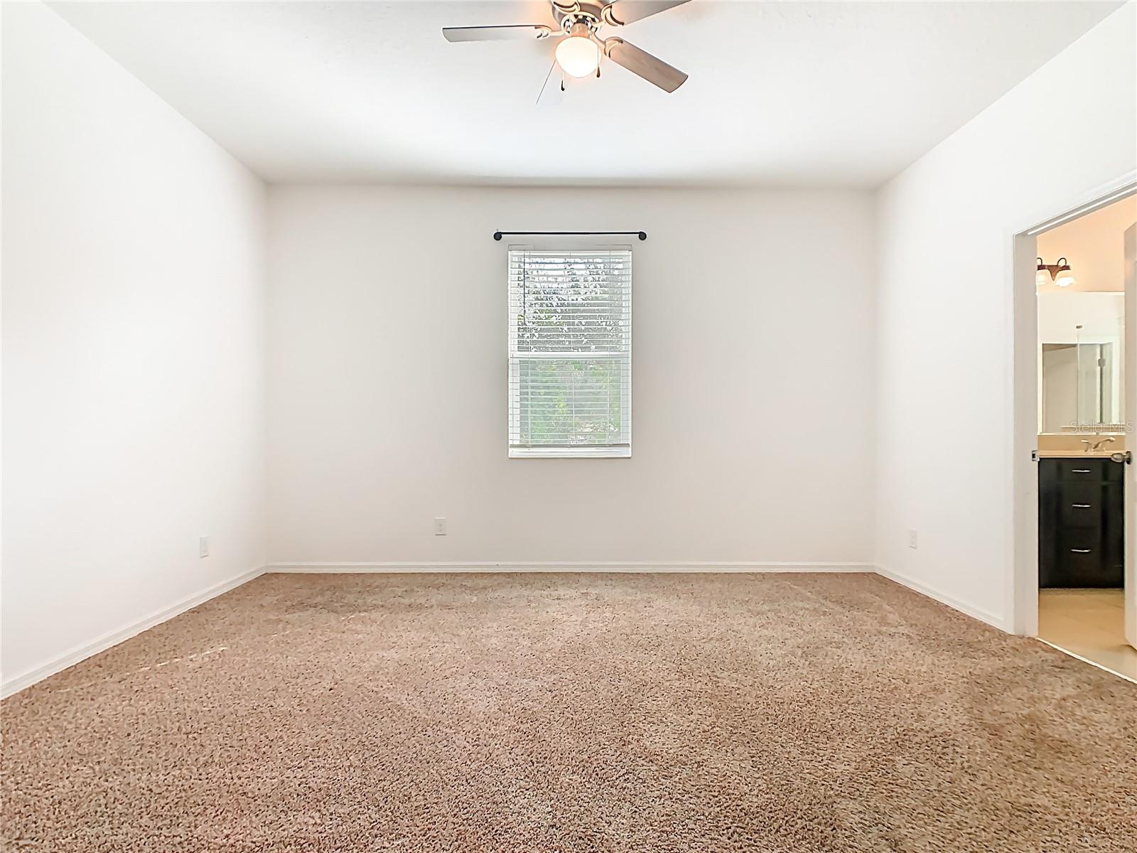 Image 19 of 39 For 806 Benjamin Trail