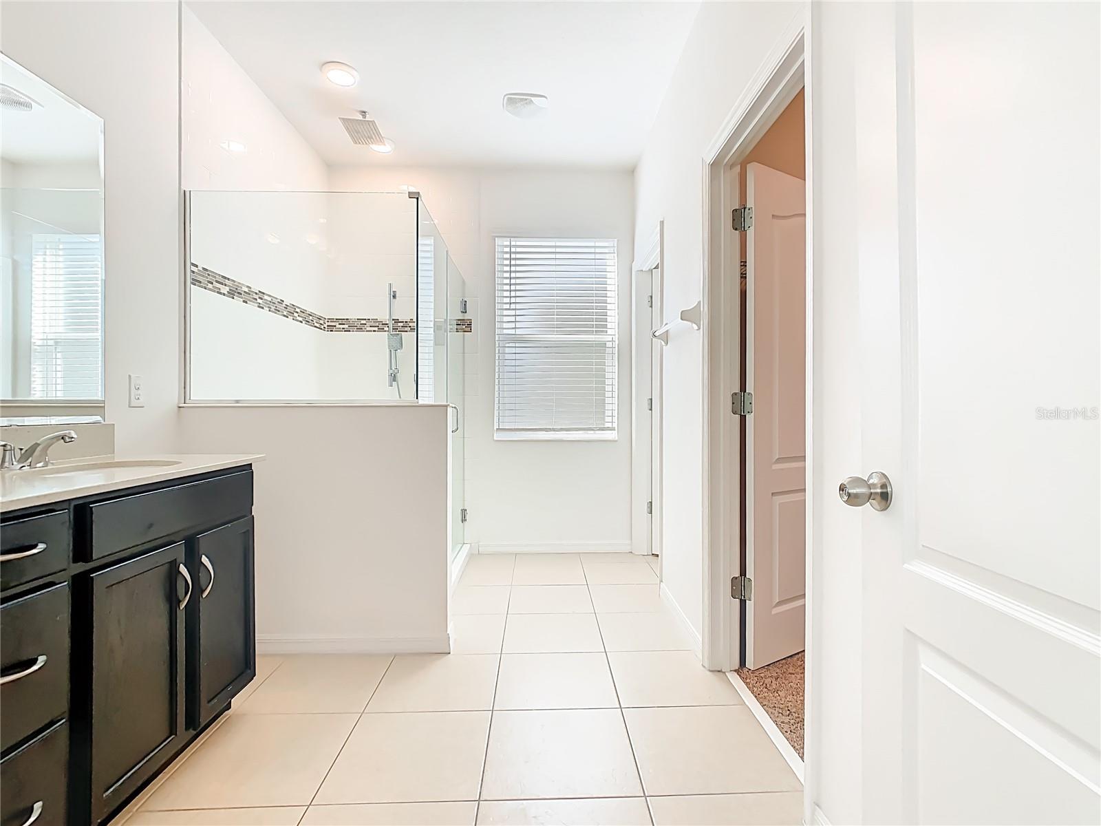 Image 22 of 39 For 806 Benjamin Trail