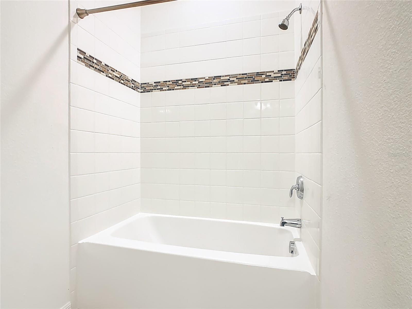 Image 27 of 39 For 806 Benjamin Trail