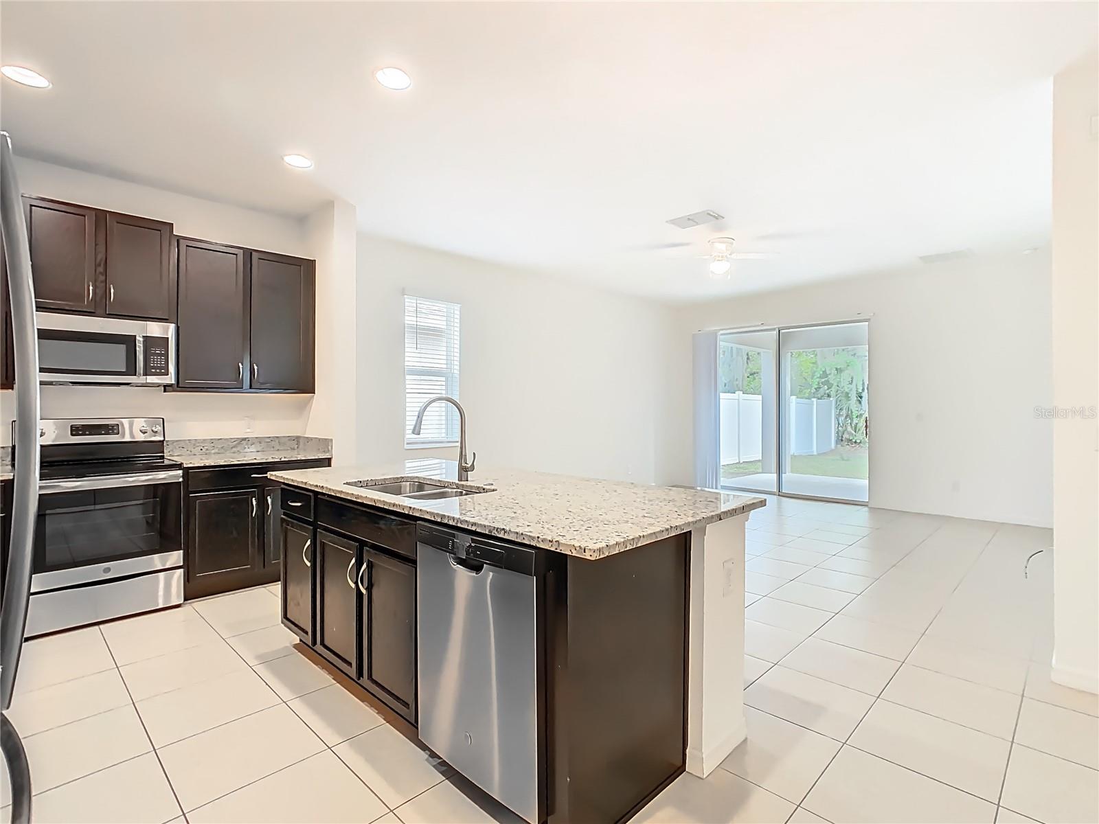 Image 6 of 39 For 806 Benjamin Trail