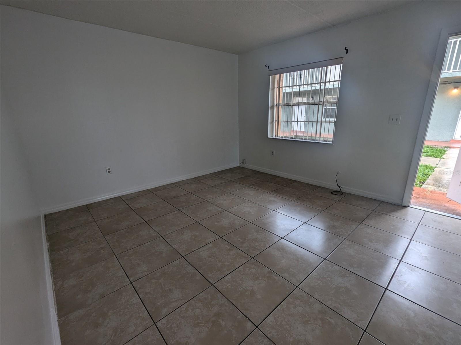 Image 11 of 11 For 710 Michigan Court 1