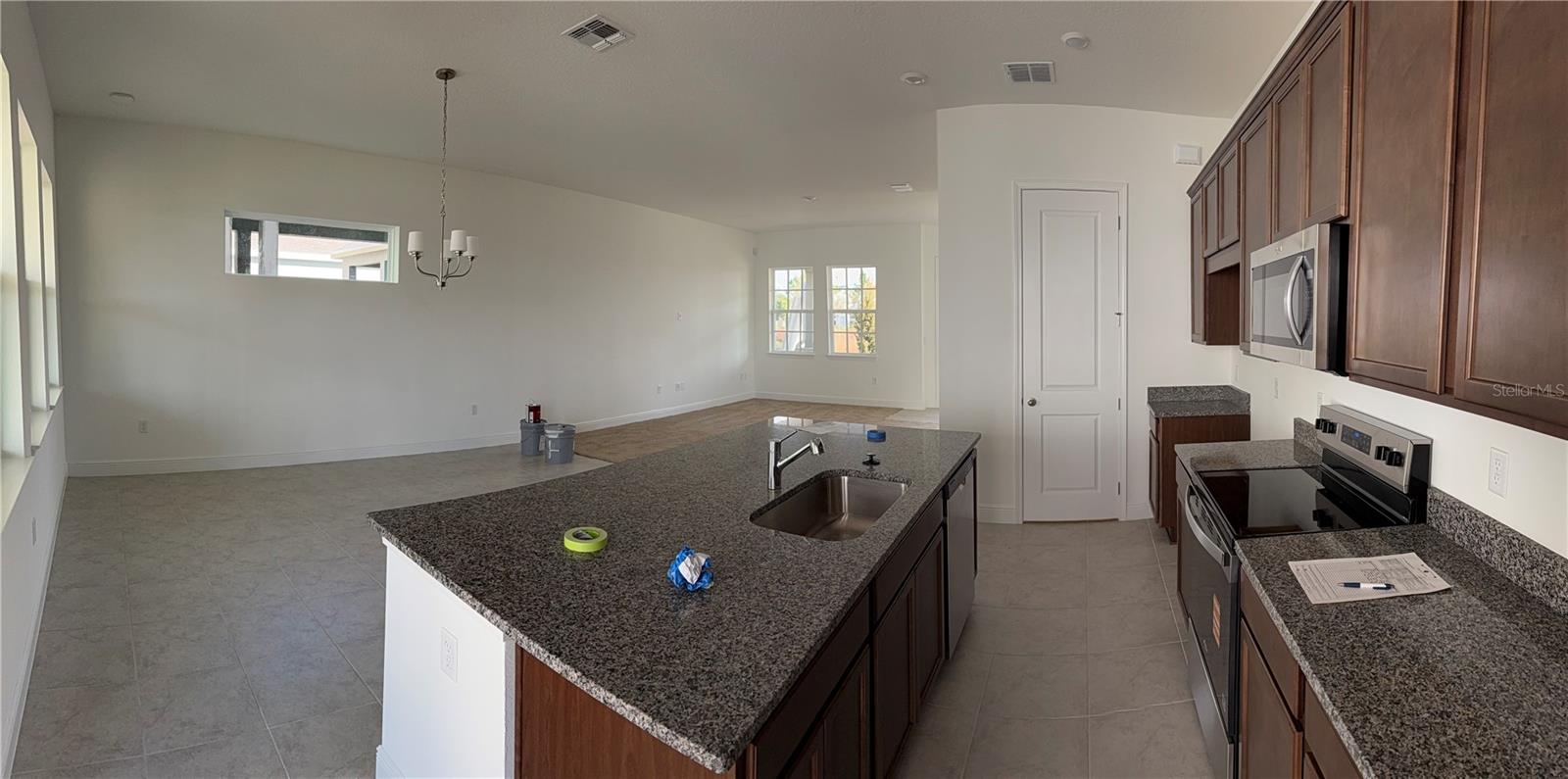 Image 12 of 30 For 10374 Pearson Ave