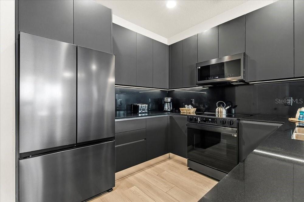 Image 7 of 28 For 1385 Peaceful Way