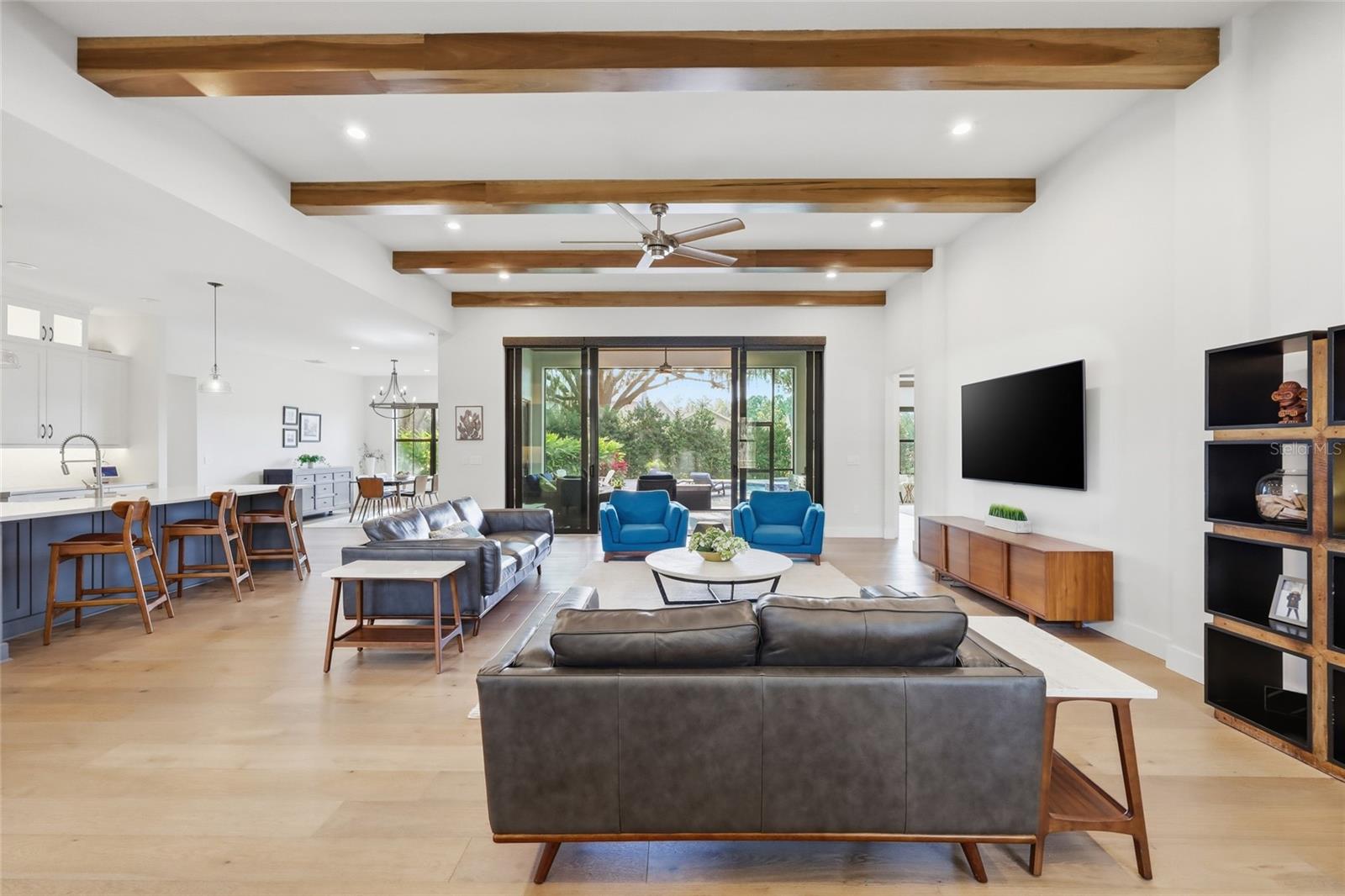 Image 12 of 86 For 15210 Oakland Avenue