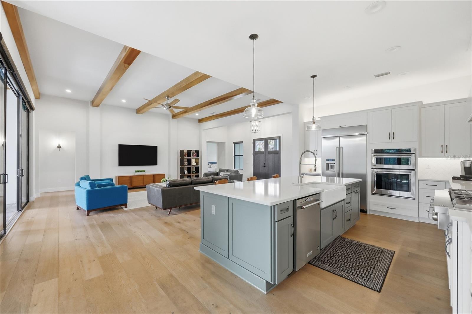 Image 22 of 86 For 15210 Oakland Avenue