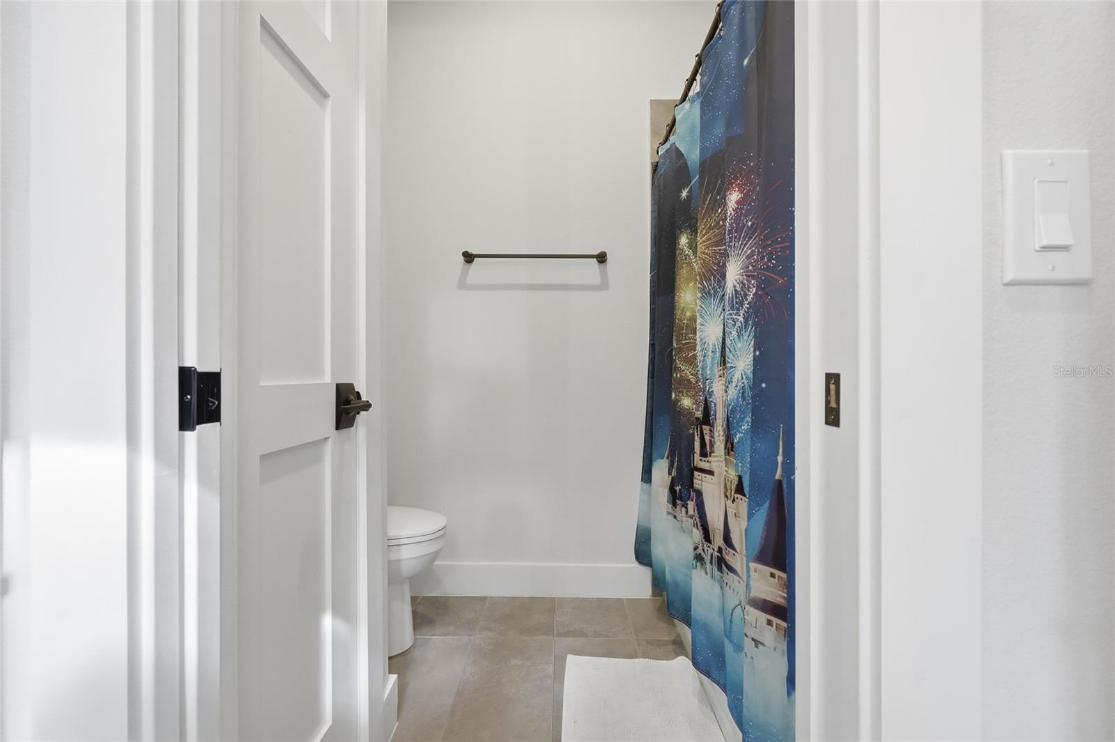 Image 46 of 86 For 15210 Oakland Avenue