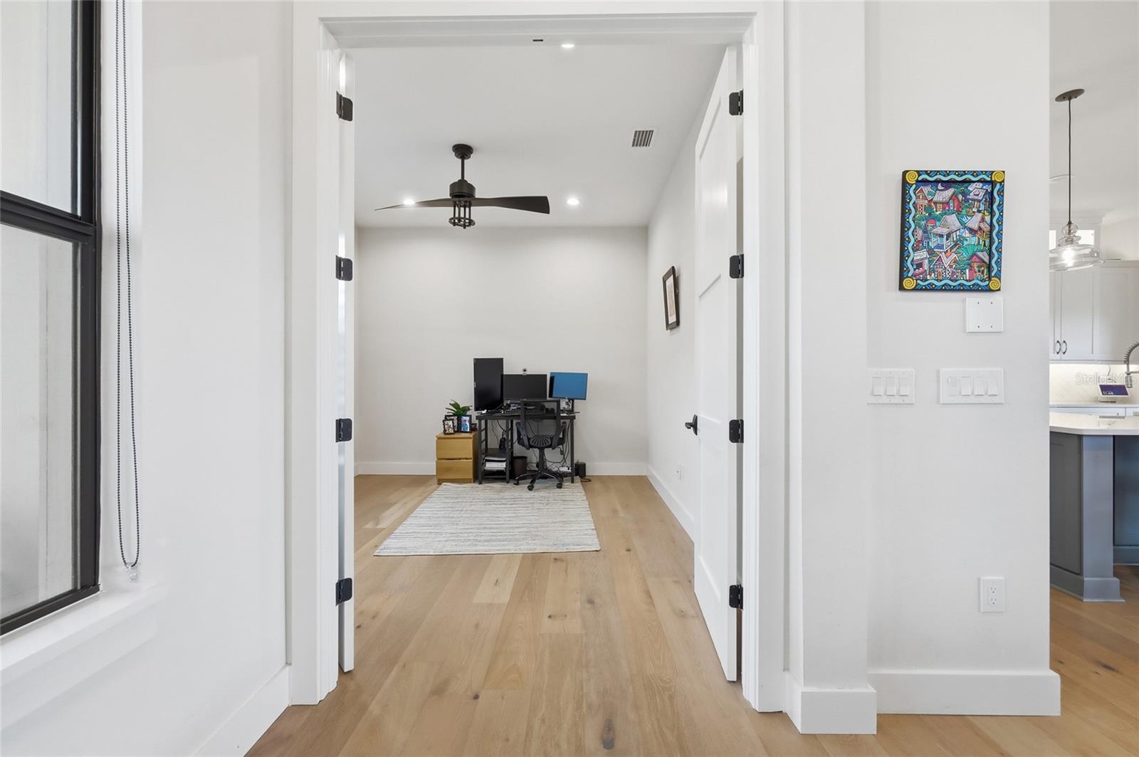 Image 54 of 86 For 15210 Oakland Avenue