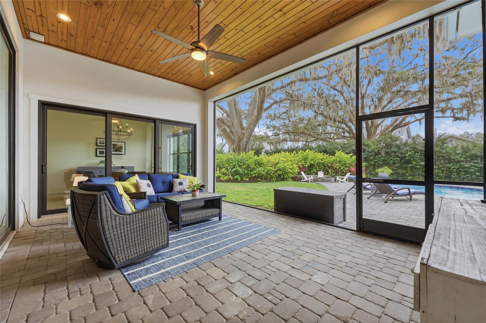 Image 63 of 86 For 15210 Oakland Avenue