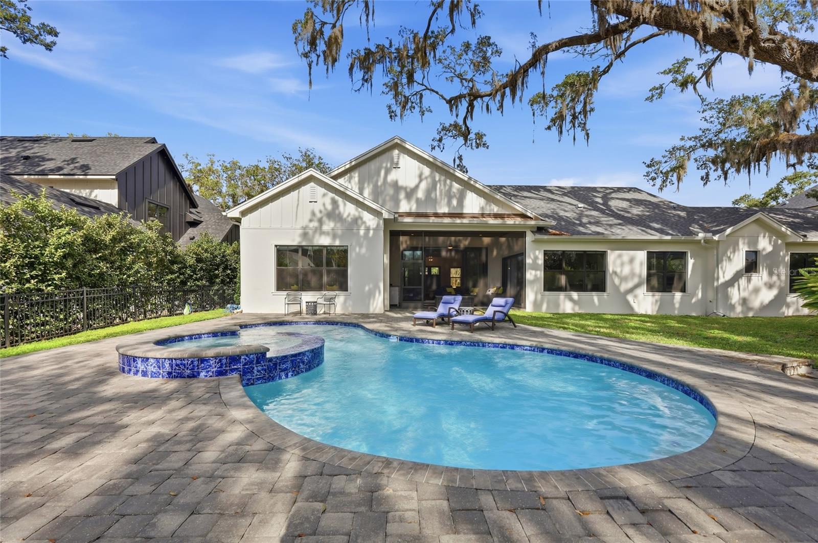 Image 67 of 86 For 15210 Oakland Avenue