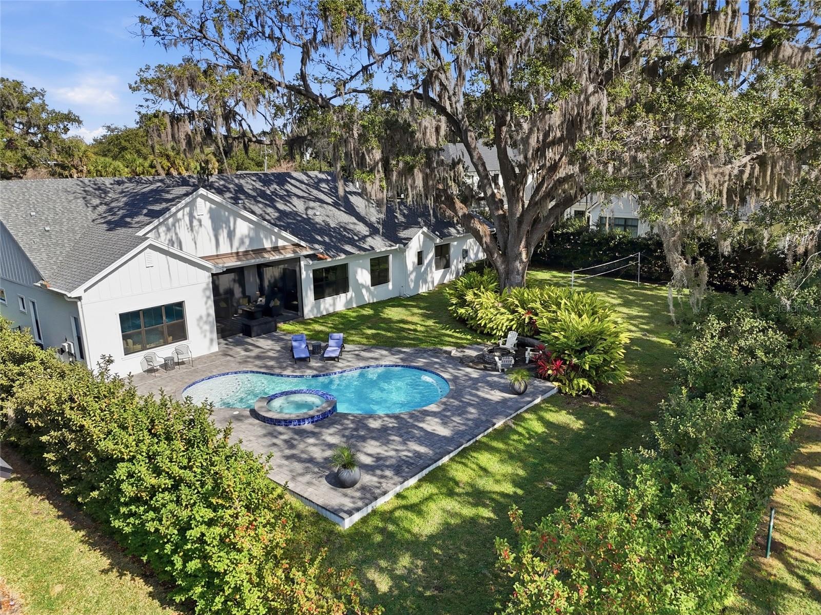 Image 68 of 86 For 15210 Oakland Avenue