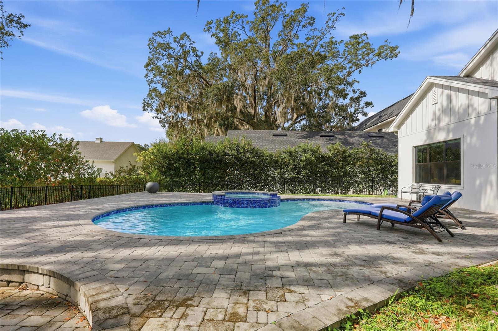 Image 73 of 86 For 15210 Oakland Avenue