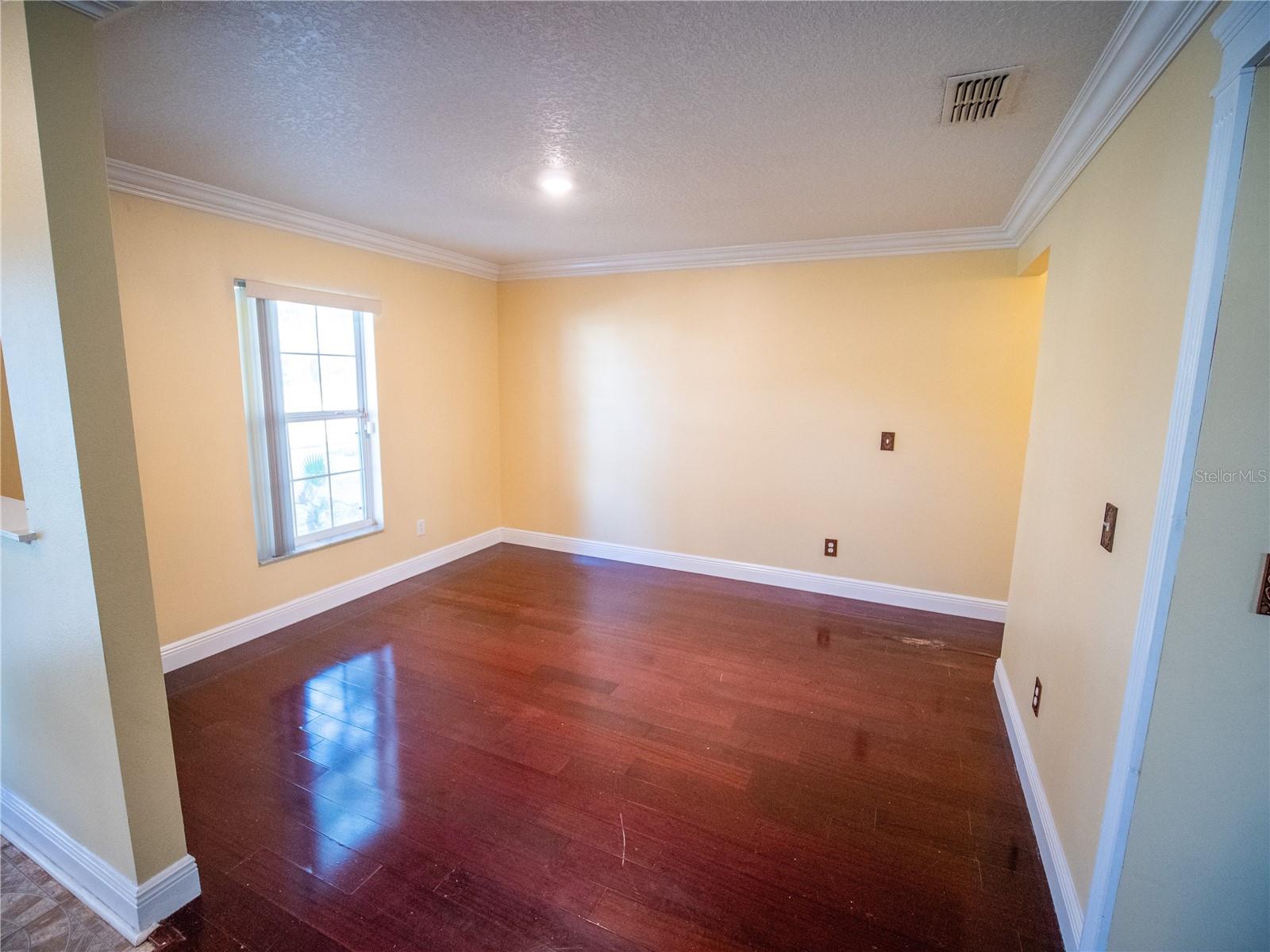 Image 11 of 30 For 1870 Vale Drive