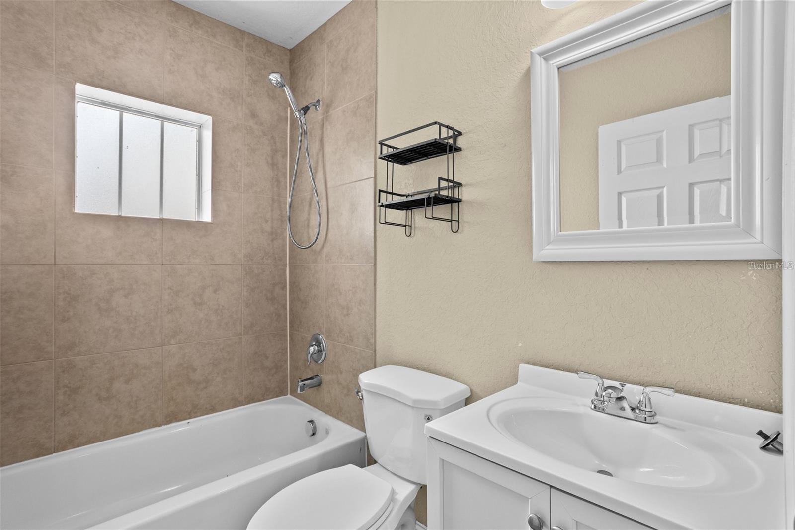 Image 9 of 13 For 1208 Palmer Street