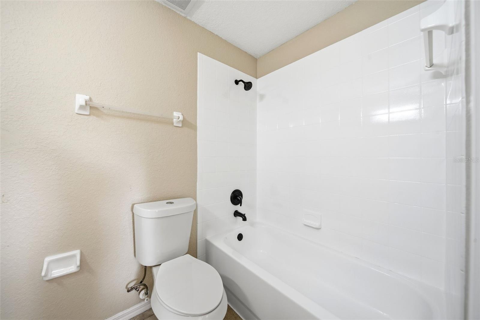 Image 16 of 21 For 212 15th Street