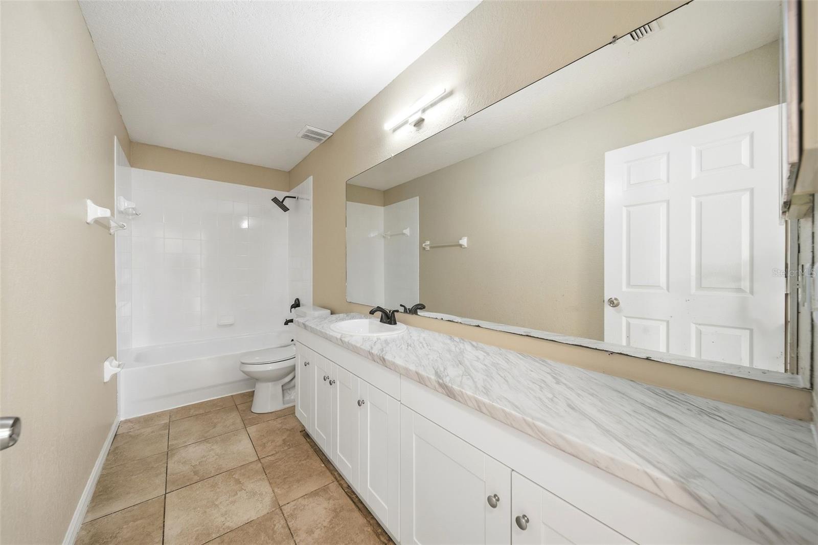 Image 20 of 21 For 212 15th Street