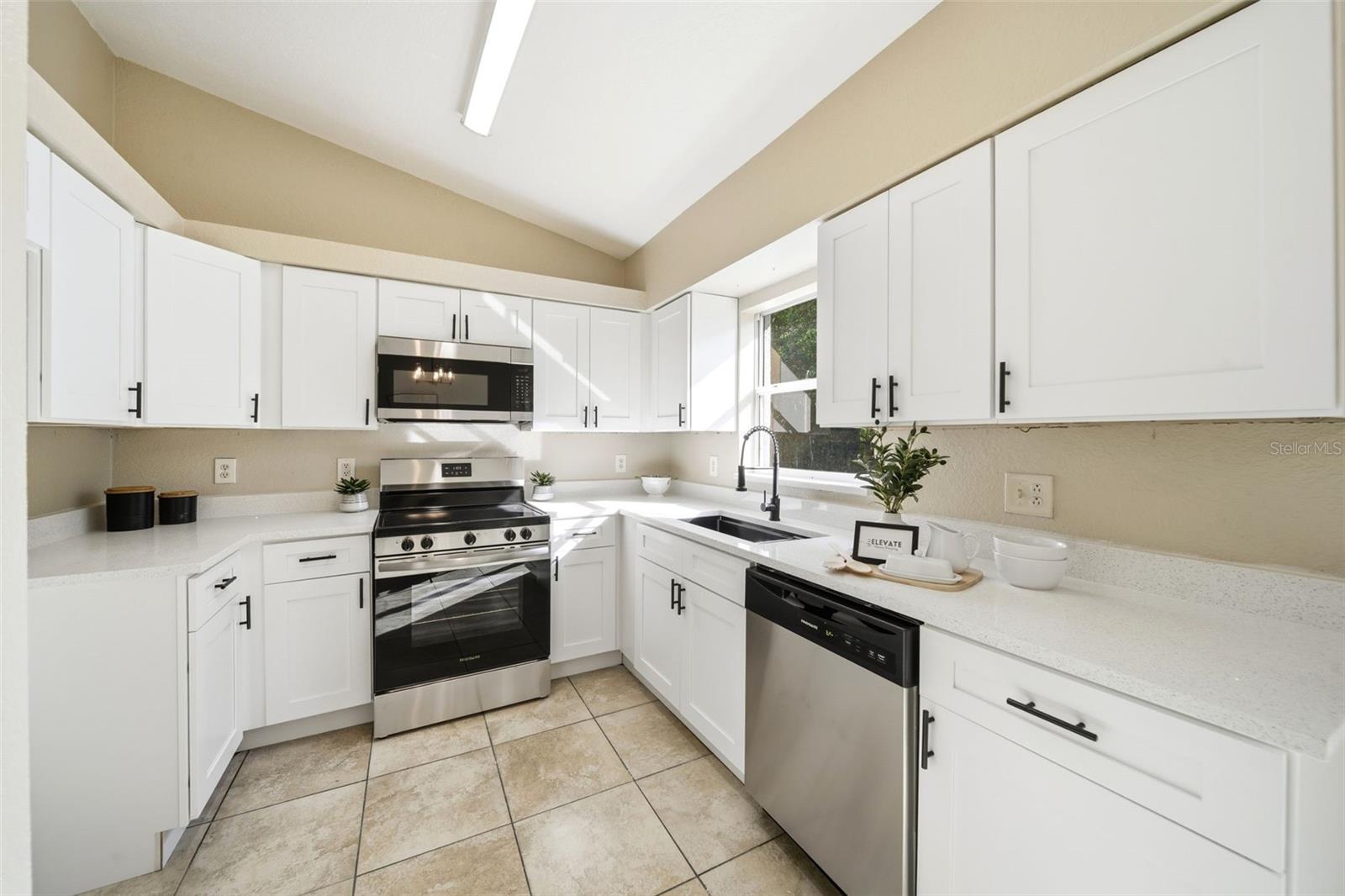 Image 5 of 21 For 212 15th Street