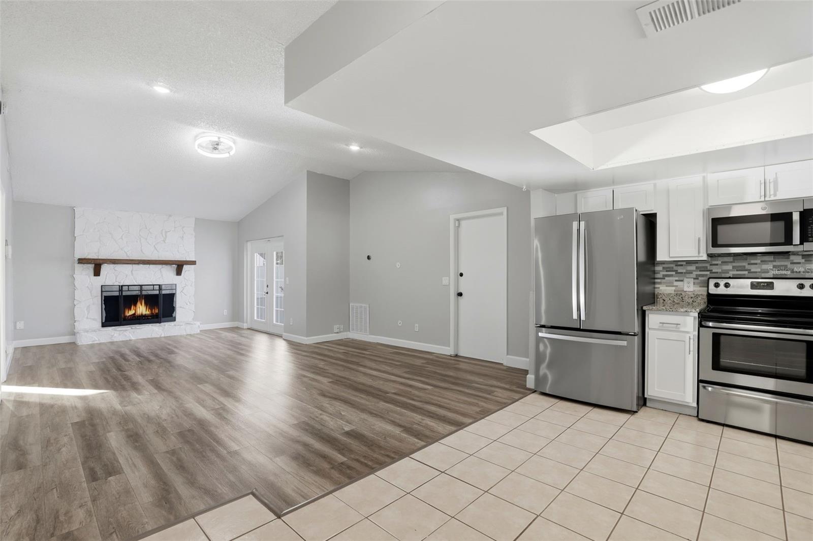 Image 4 of 26 For 3304 Jon Jon Drive