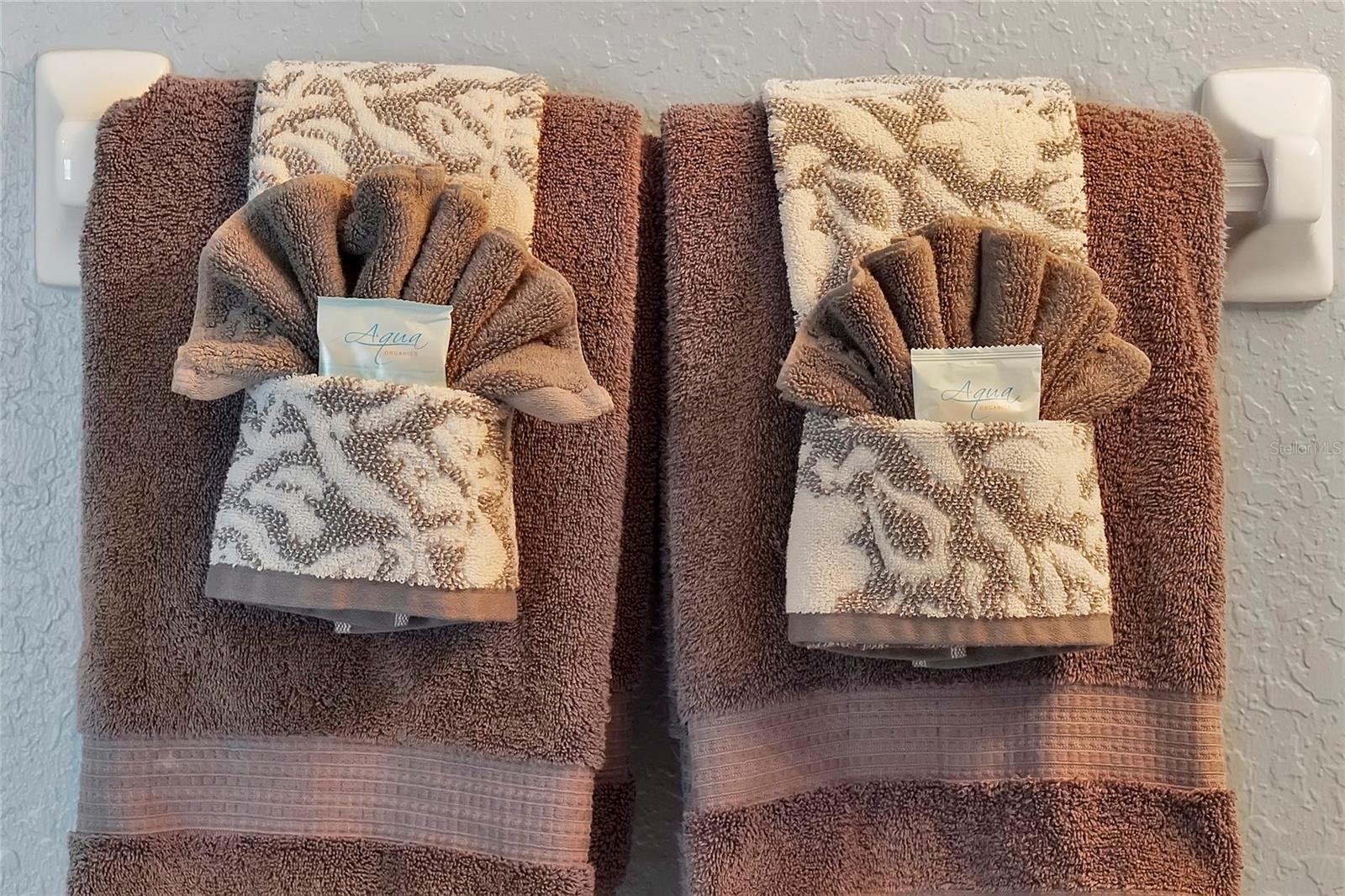 Image 36 of 95 For 7671 Otterspool Street