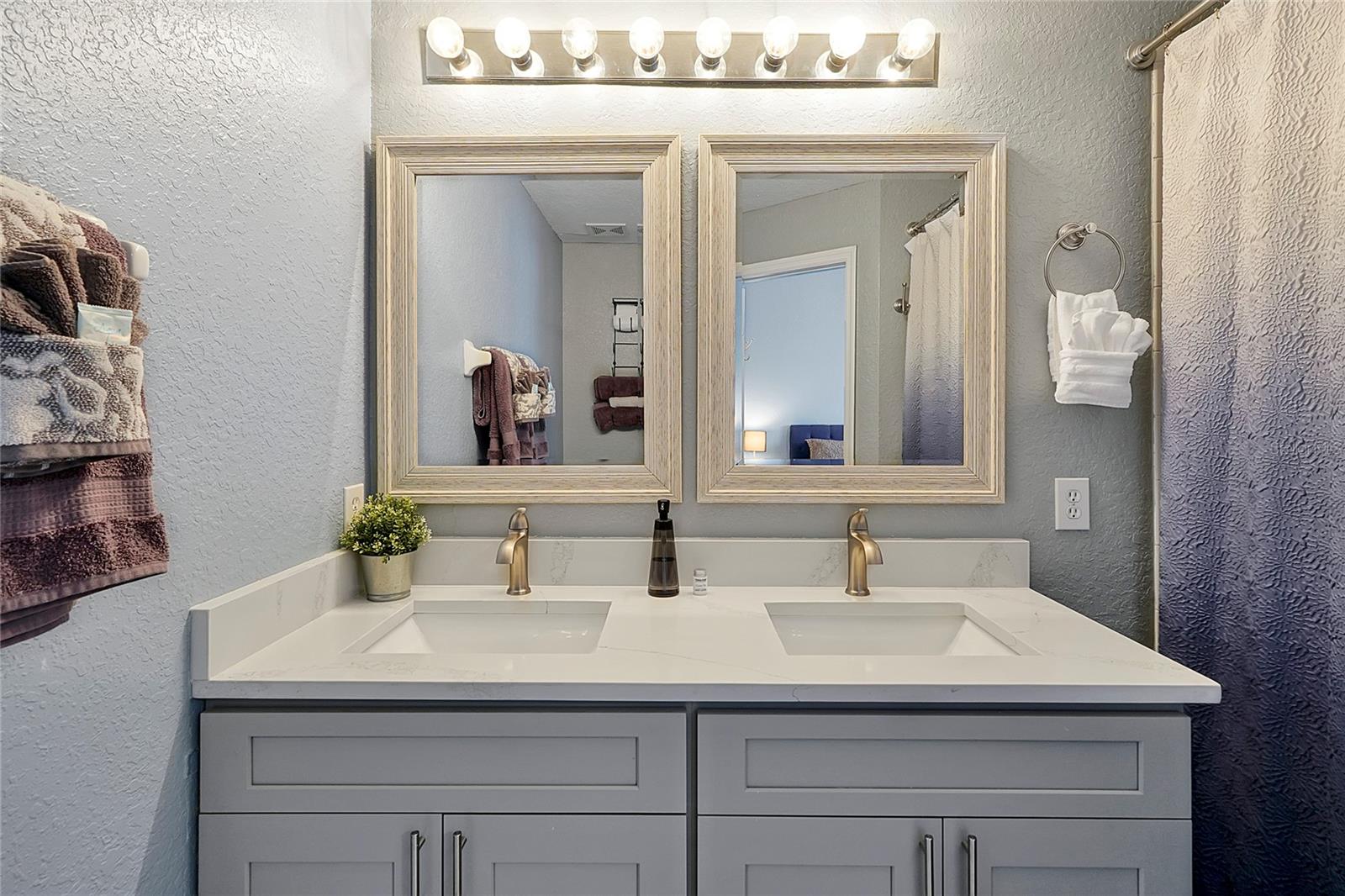 Image 37 of 95 For 7671 Otterspool Street