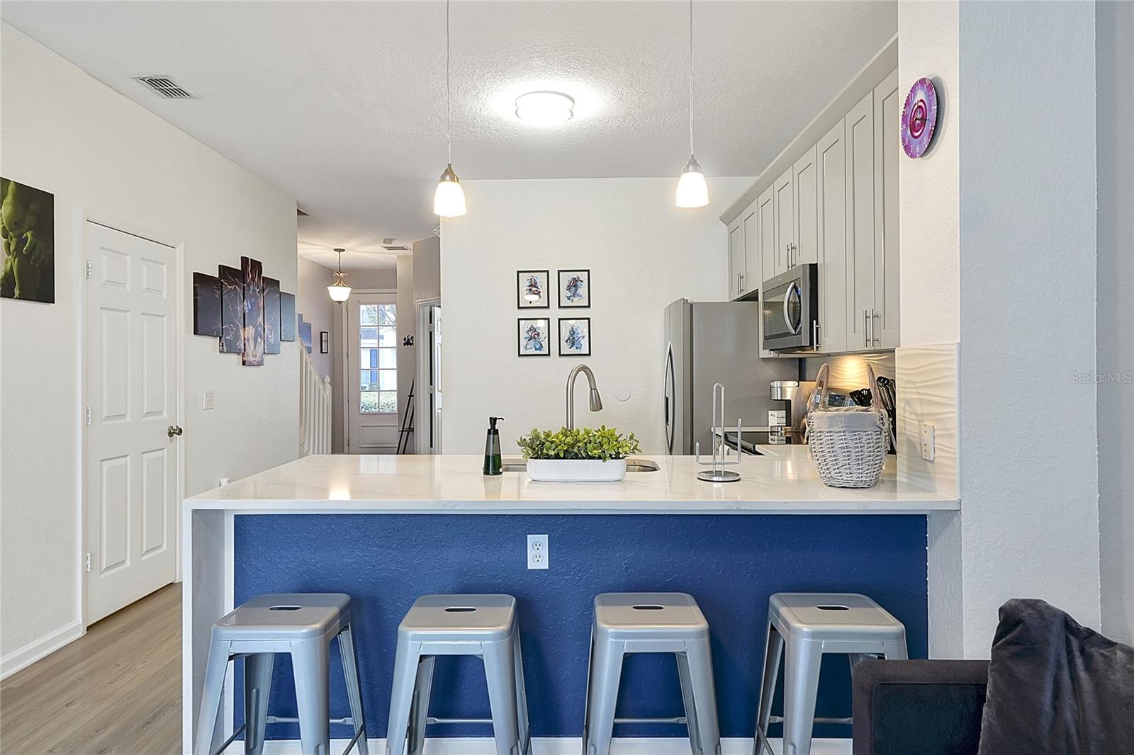 Image 4 of 95 For 7671 Otterspool Street