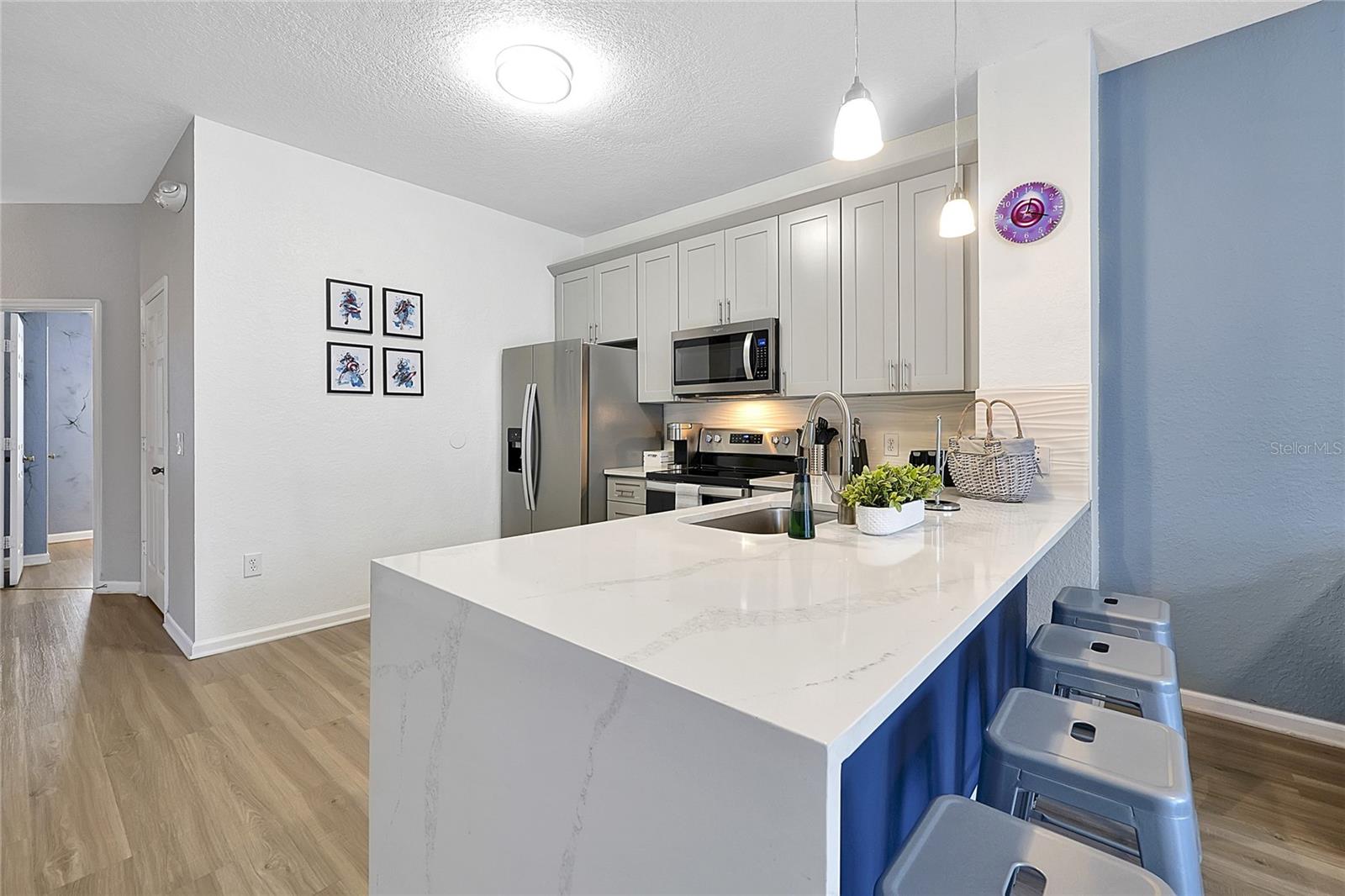 Image 5 of 95 For 7671 Otterspool Street