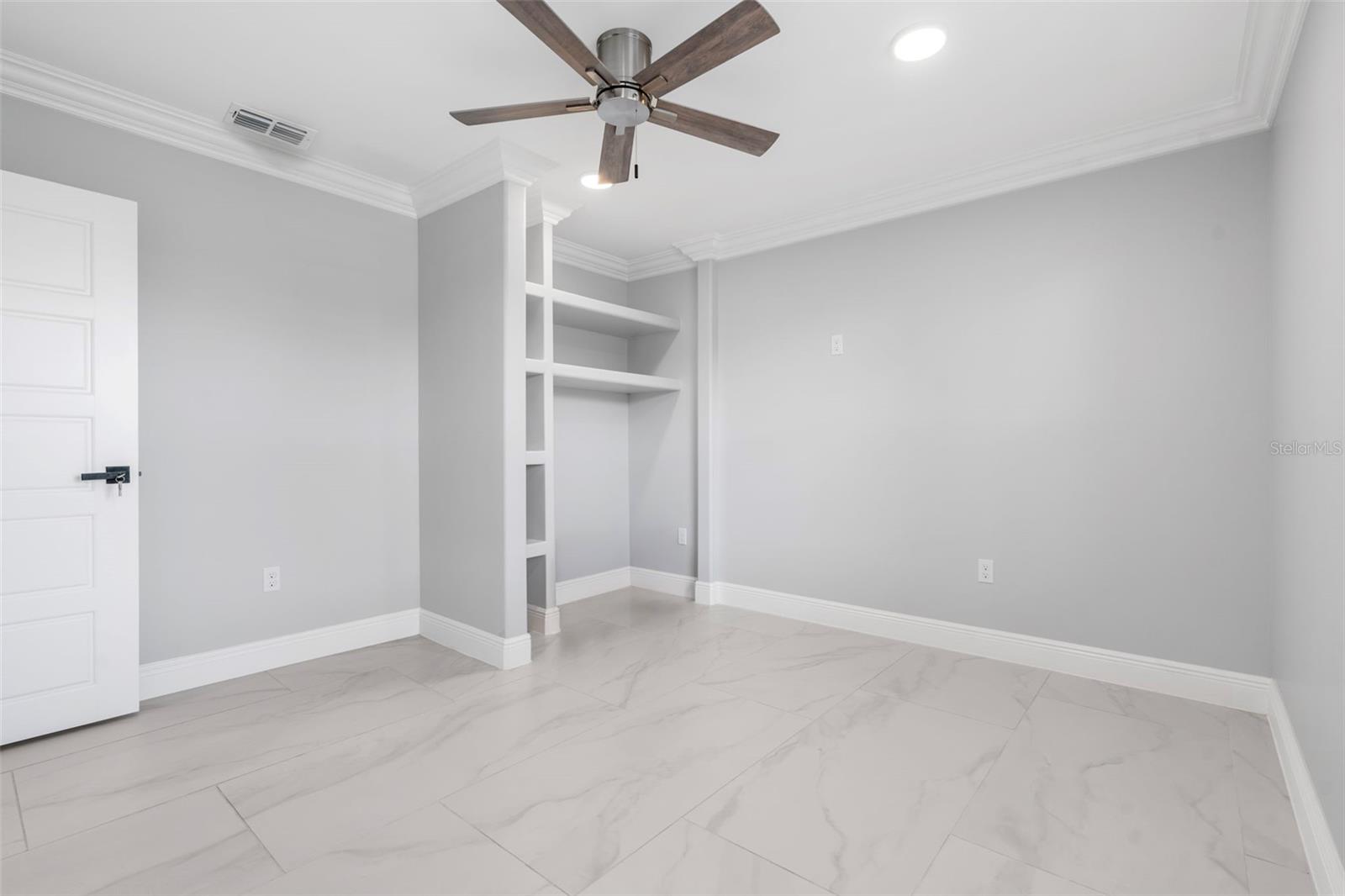 Image 10 of 31 For 1213 Nela Avenue