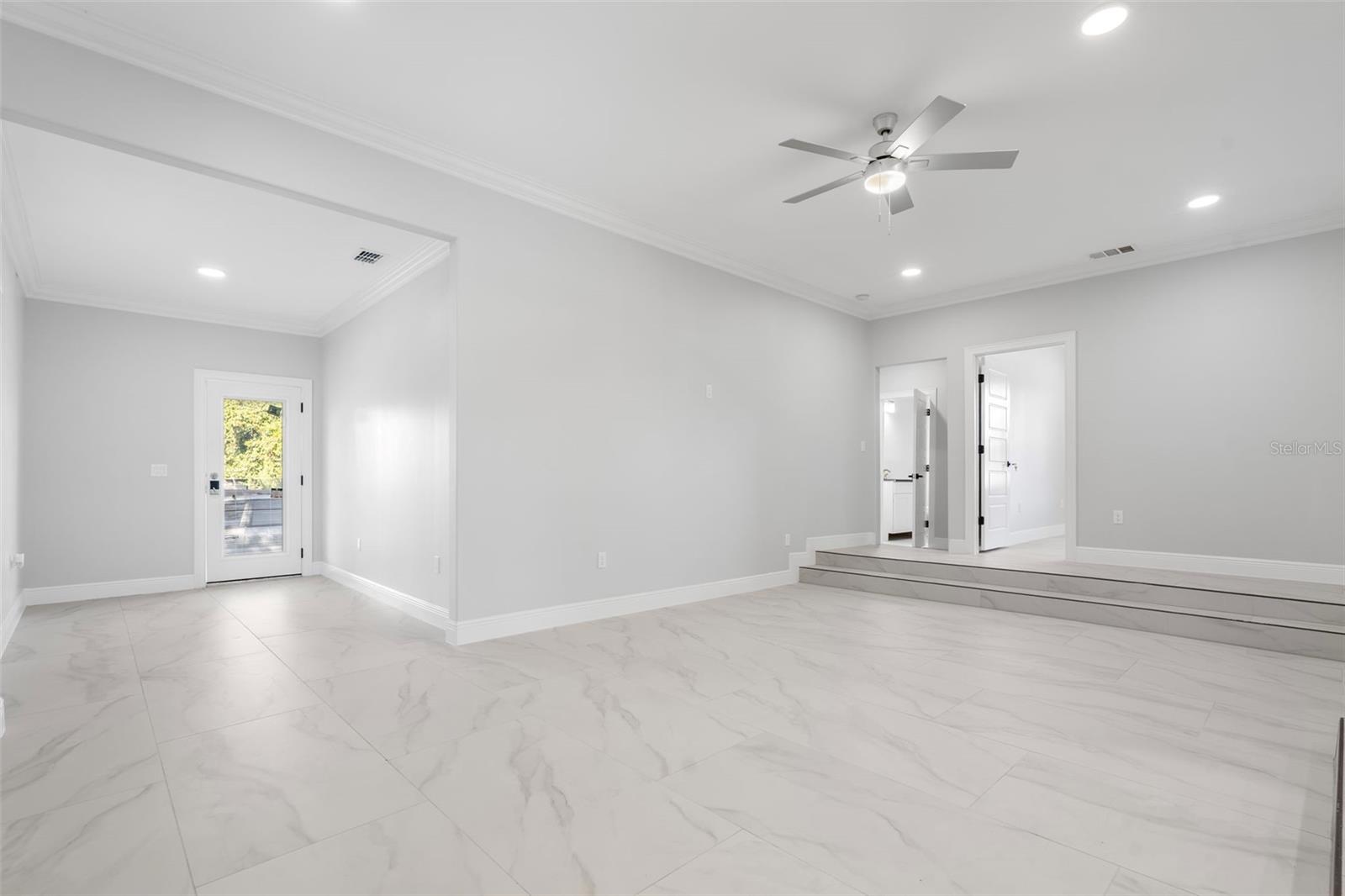 Image 14 of 31 For 1213 Nela Avenue