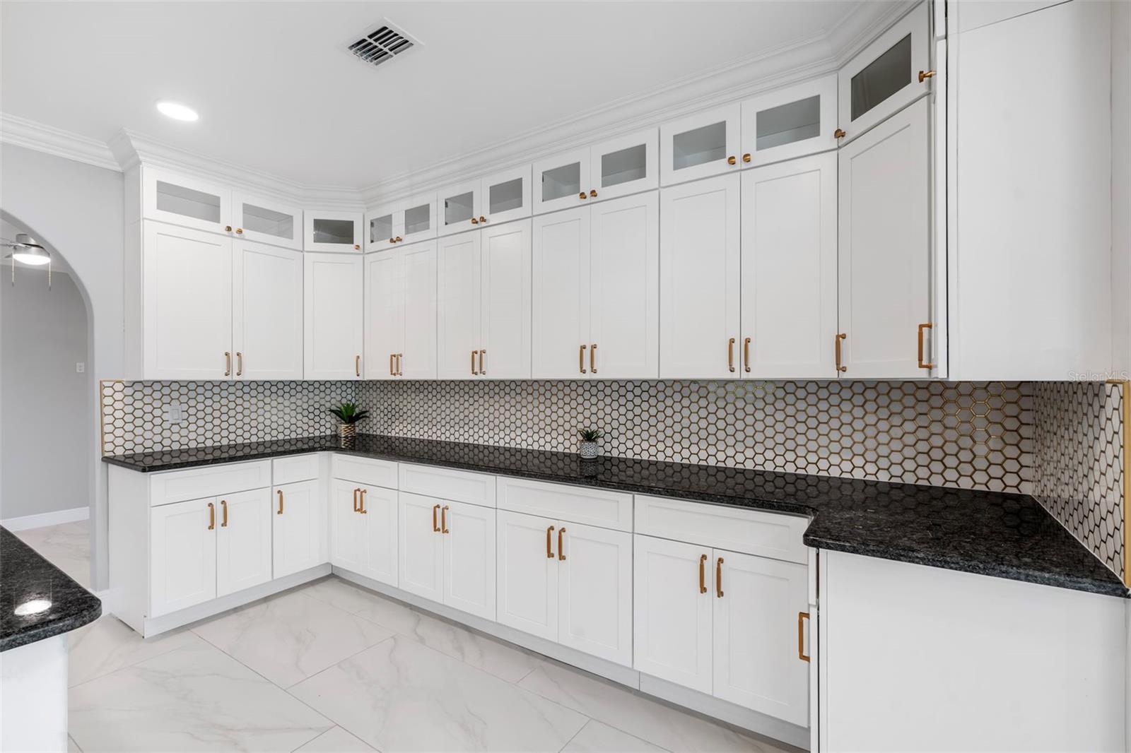 Image 19 of 31 For 1213 Nela Avenue