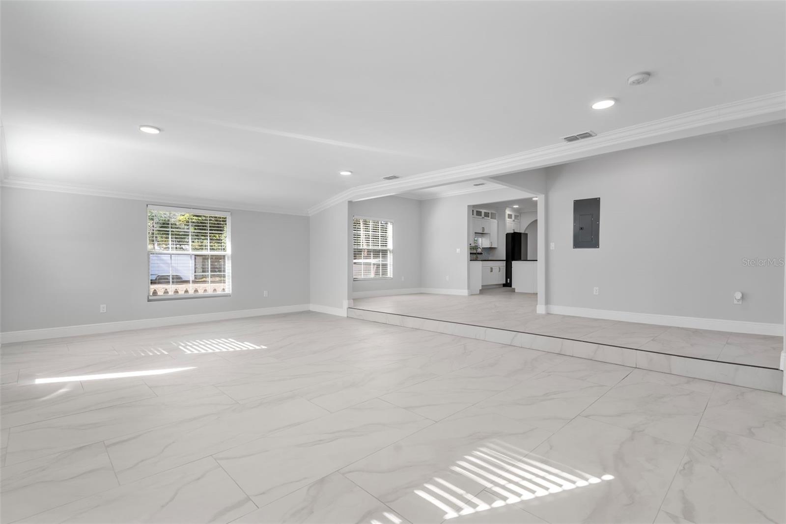 Image 21 of 31 For 1213 Nela Avenue