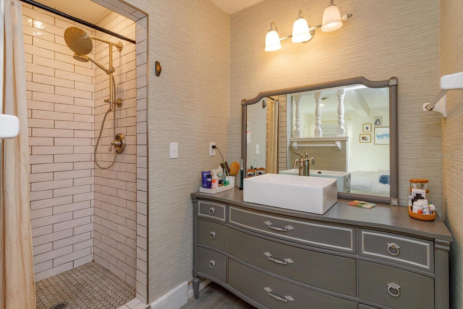 Image 16 of 24 For 4018 Brandeis Avenue