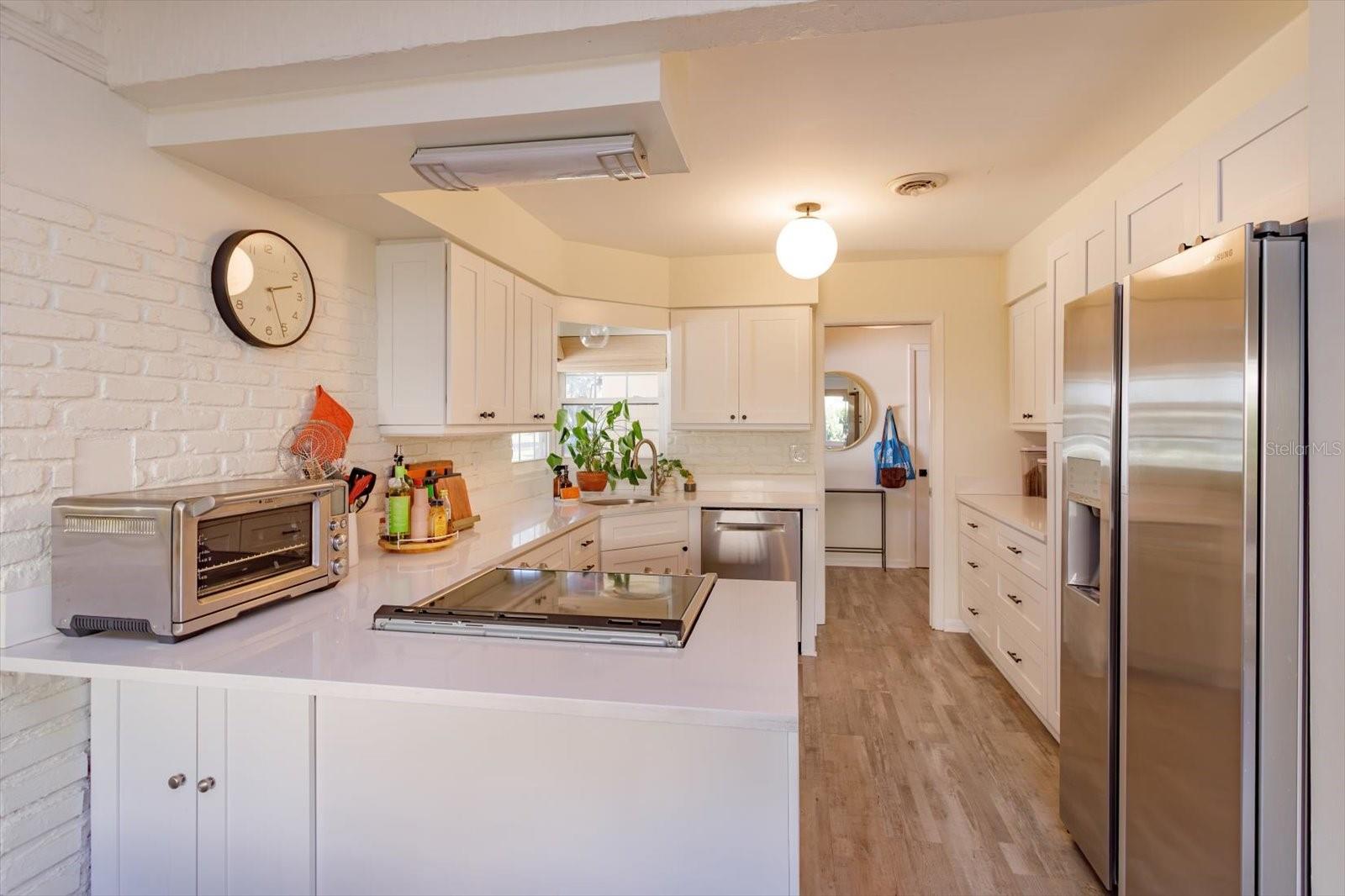 Image 4 of 24 For 4018 Brandeis Avenue