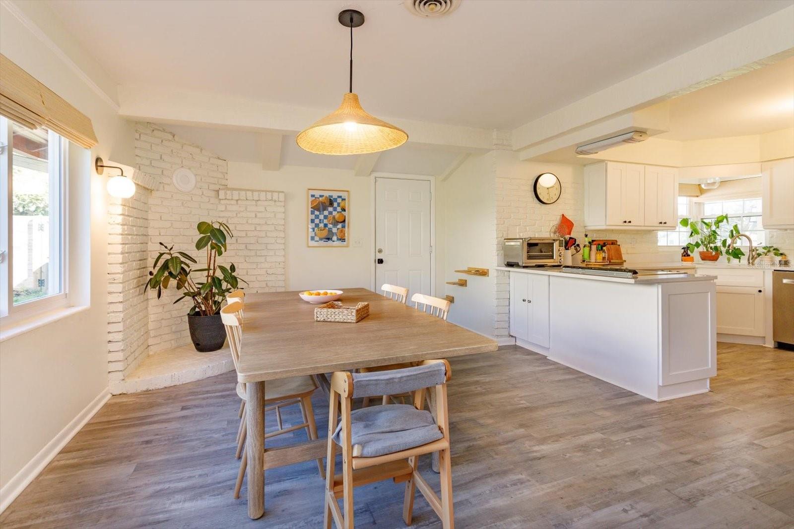 Image 7 of 24 For 4018 Brandeis Avenue