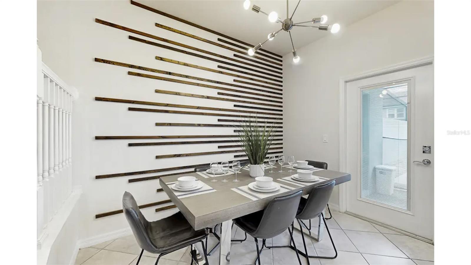 Image 14 of 26 For 7472 Oakmoss Loop