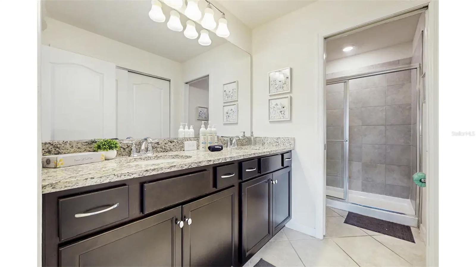 Image 15 of 26 For 7472 Oakmoss Loop