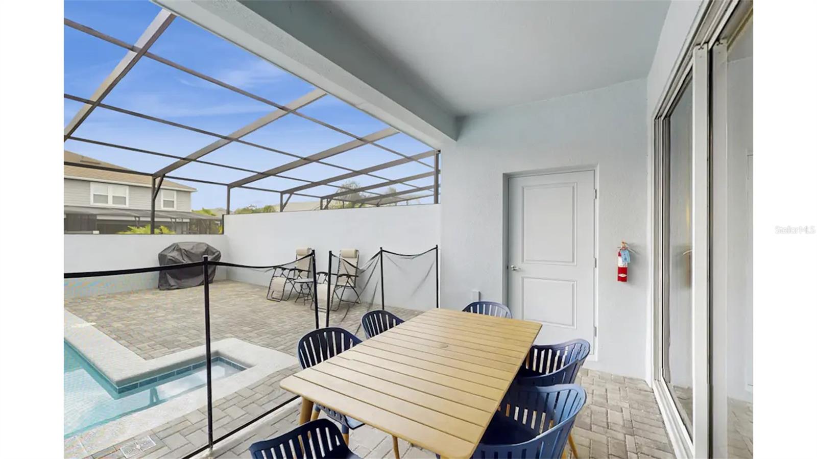 Image 18 of 26 For 7472 Oakmoss Loop