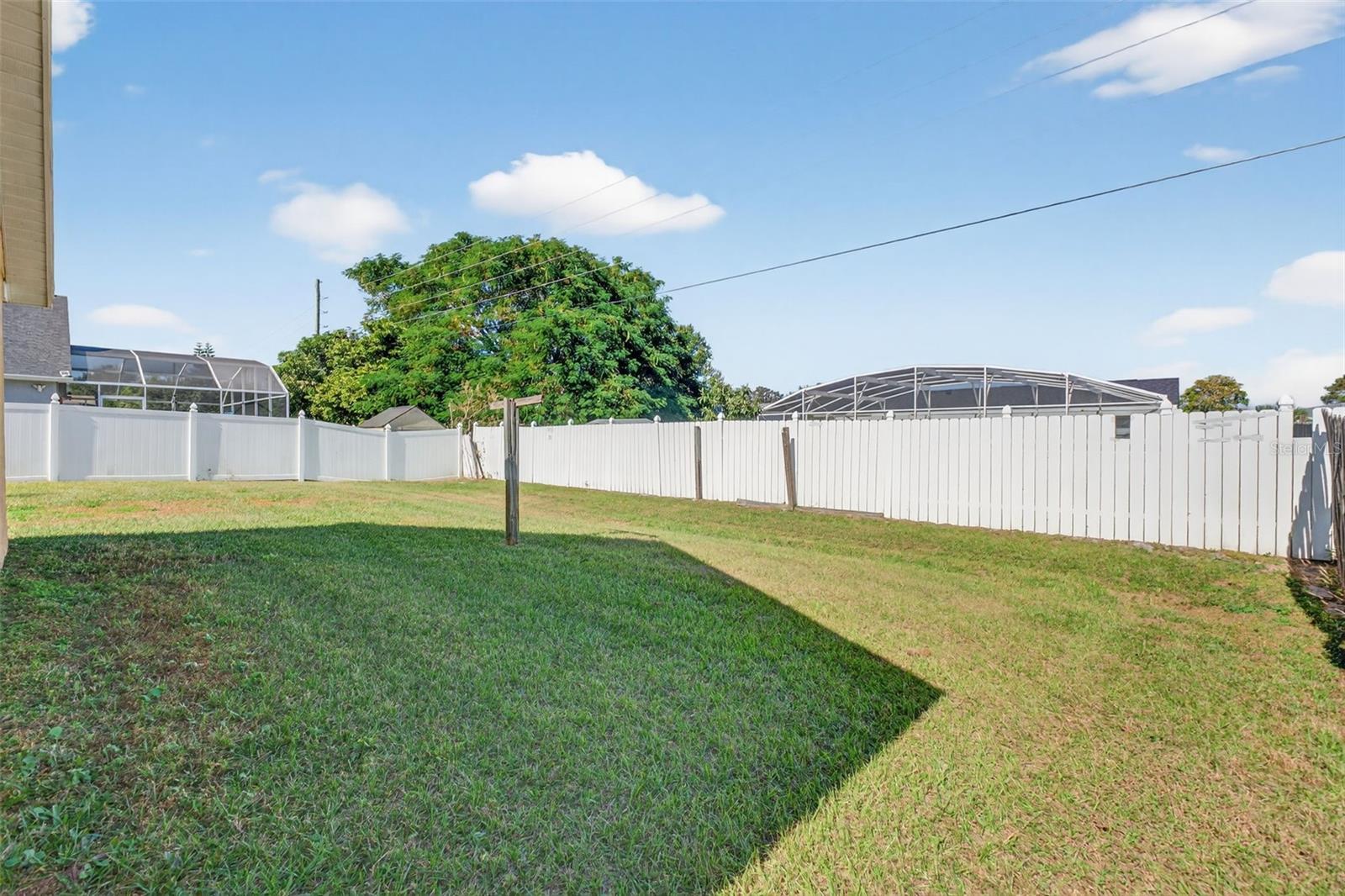 Image 42 of 53 For 2346 Queenswood Circle