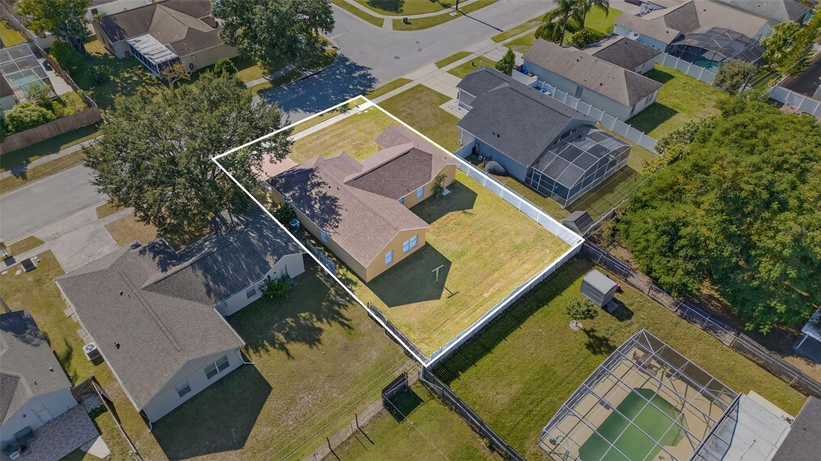 Image 46 of 53 For 2346 Queenswood Circle