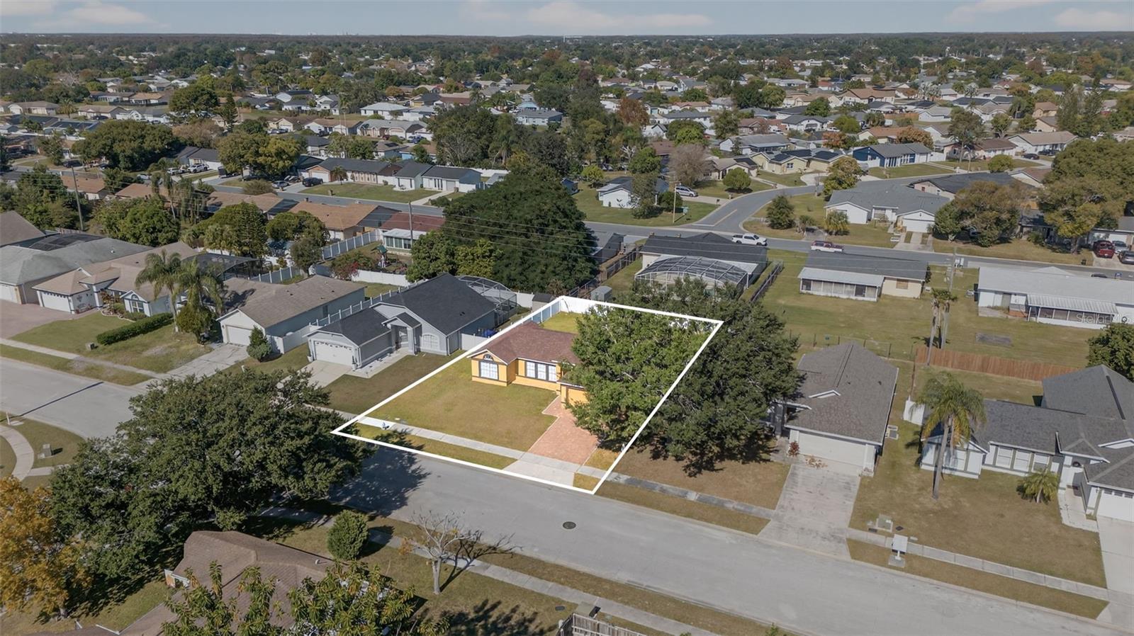 Image 47 of 53 For 2346 Queenswood Circle