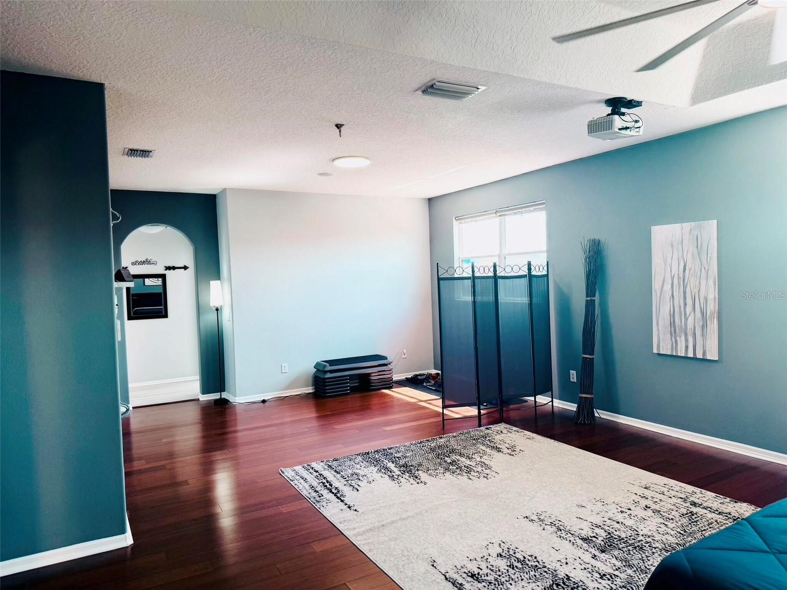 Image 13 of 75 For 18018 Malakai Isle Drive