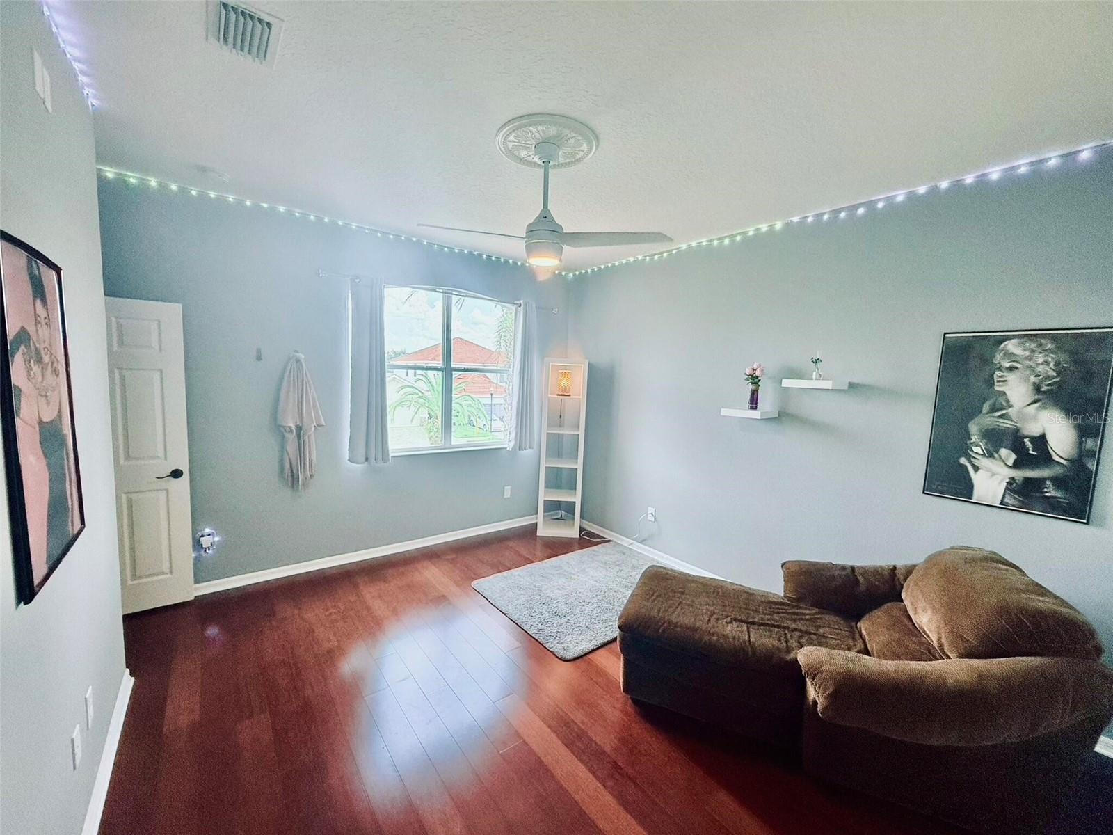 Image 25 of 75 For 18018 Malakai Isle Drive