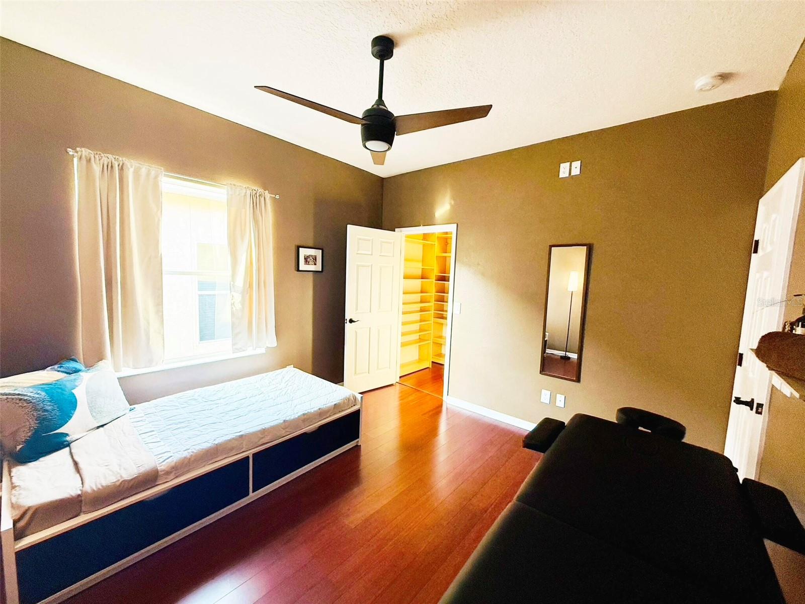 Image 28 of 75 For 18018 Malakai Isle Drive