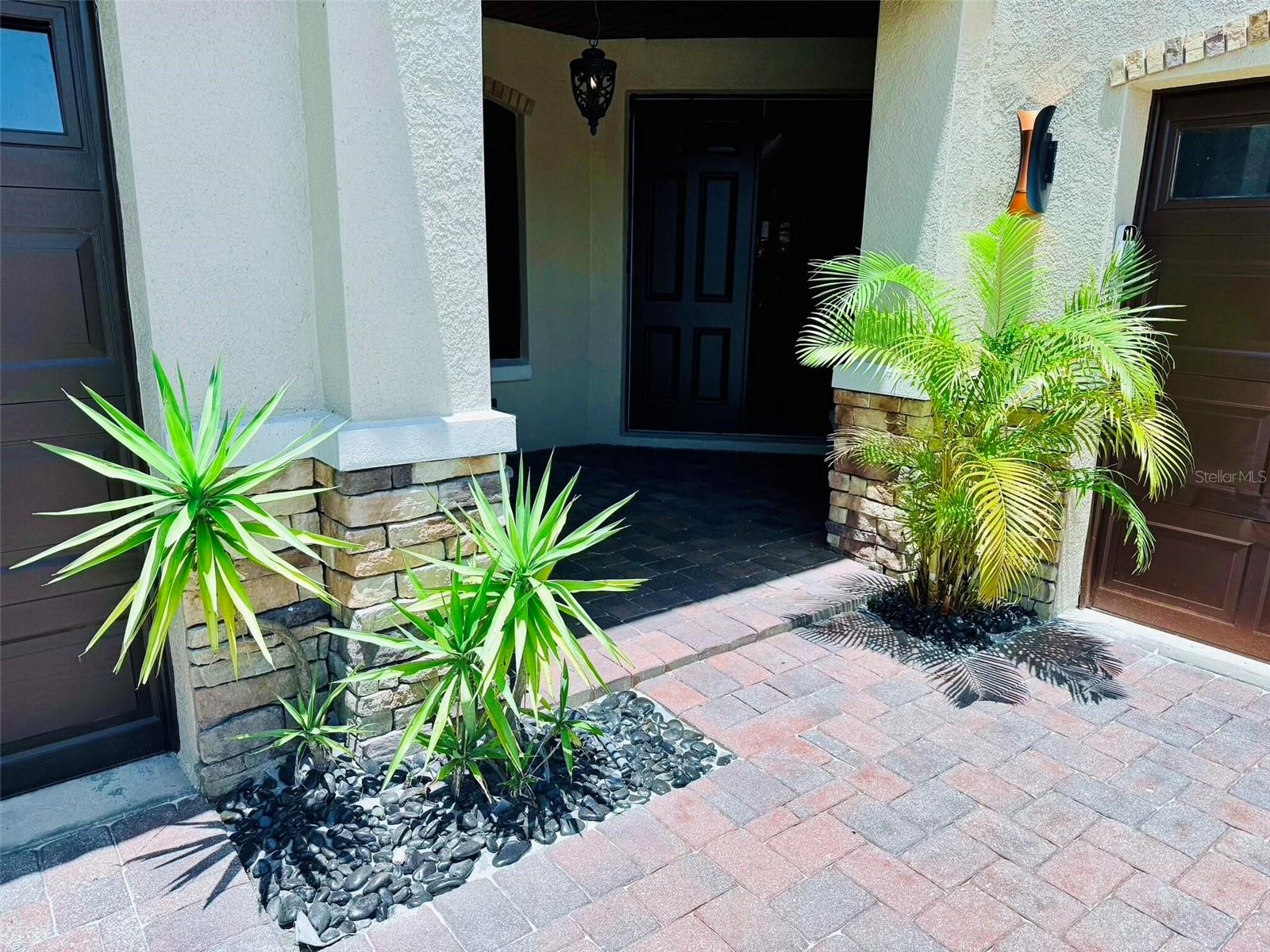 Image 42 of 75 For 18018 Malakai Isle Drive