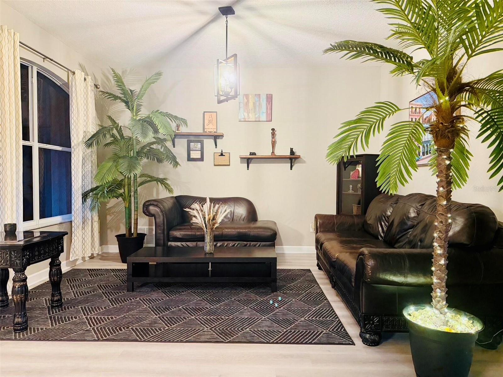 Image 5 of 75 For 18018 Malakai Isle Drive