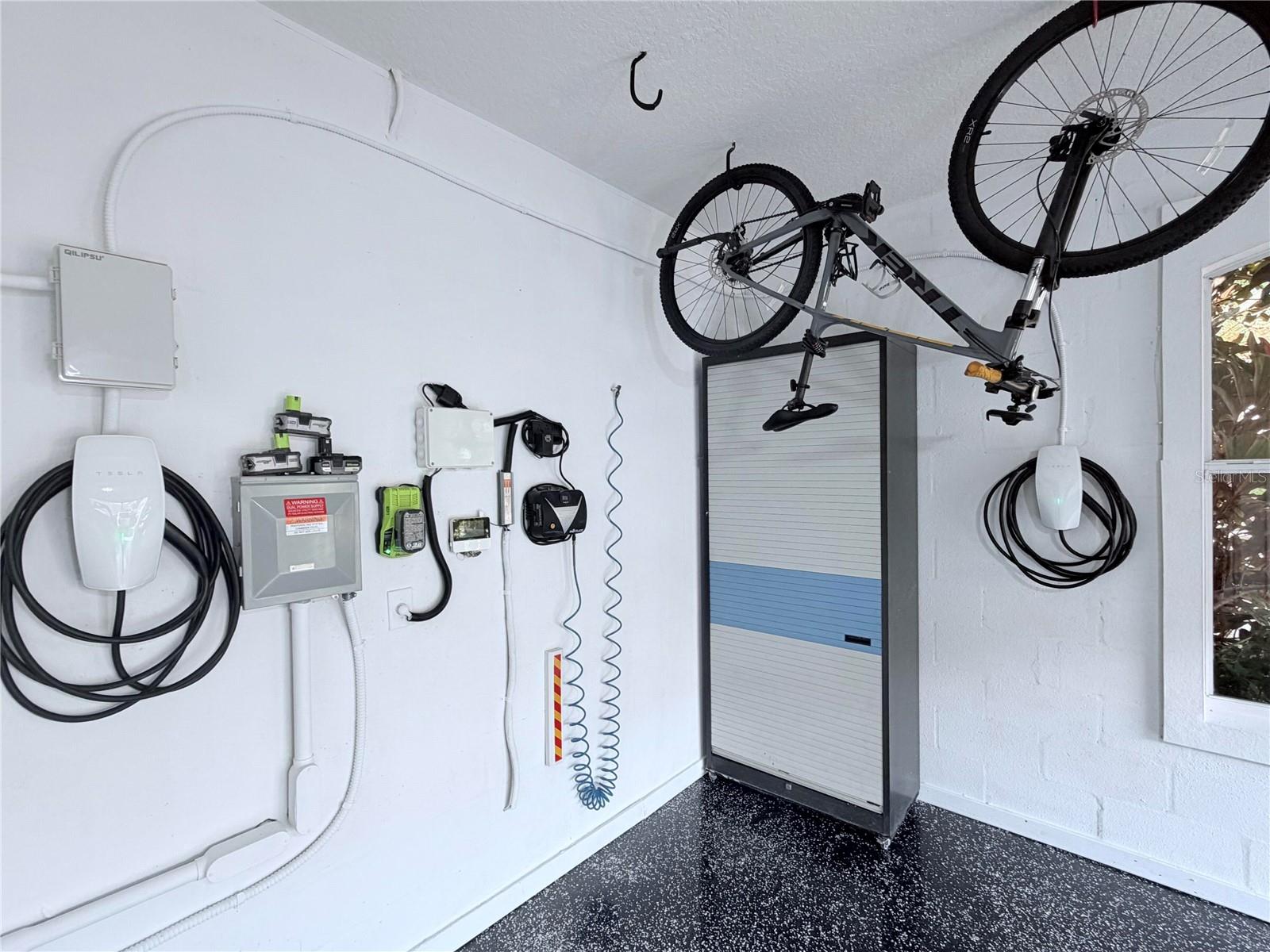 Image 51 of 75 For 18018 Malakai Isle Drive