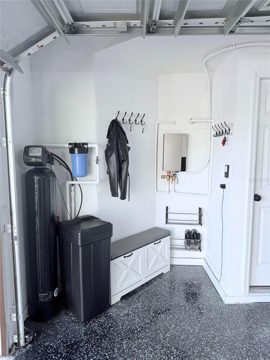 Image 52 of 75 For 18018 Malakai Isle Drive