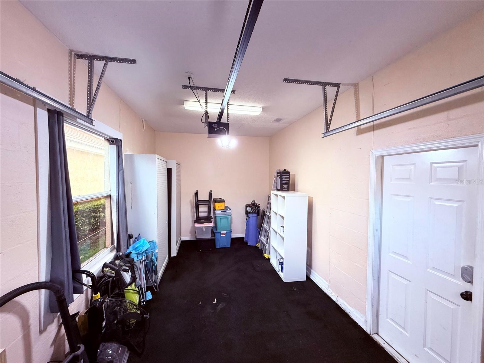 Image 53 of 75 For 18018 Malakai Isle Drive