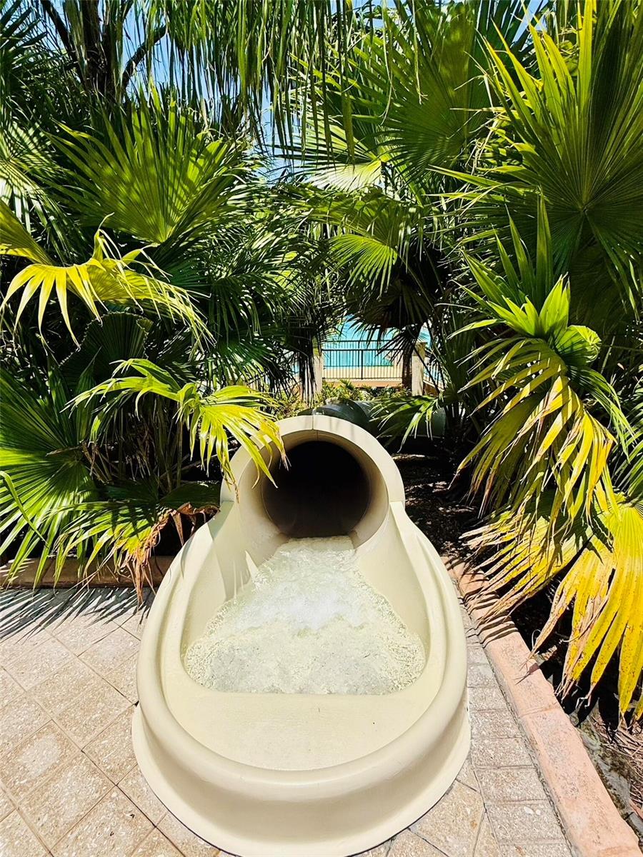 Image 66 of 75 For 18018 Malakai Isle Drive